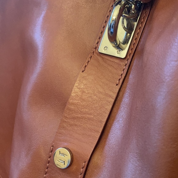 Vive Bags Antwerp soft leather satchel crossbody handmade in Belgium unique find - Picture 5 of 13